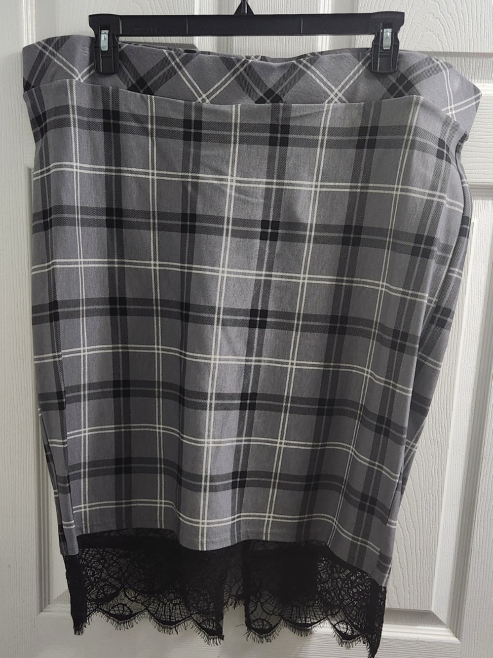 torrid Gray Plaid Pencil Skirt with Black Lace Trim